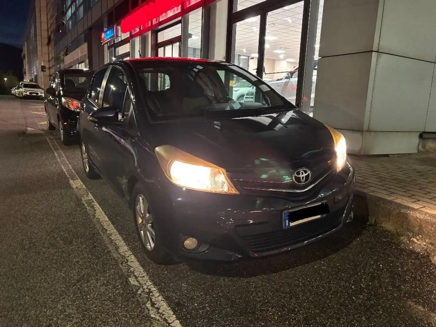 Toyota Yaris Yaris 5p 1.4 d-4d Sol c/vsc+trc Blu/Azzurro - 2