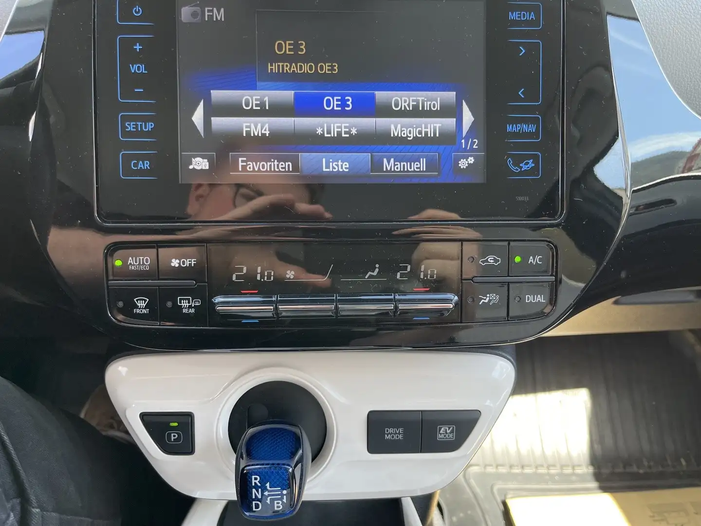 Toyota Prius Prius 1,8 VVT-i PHEV ExecutiveExecutive Blanc - 2