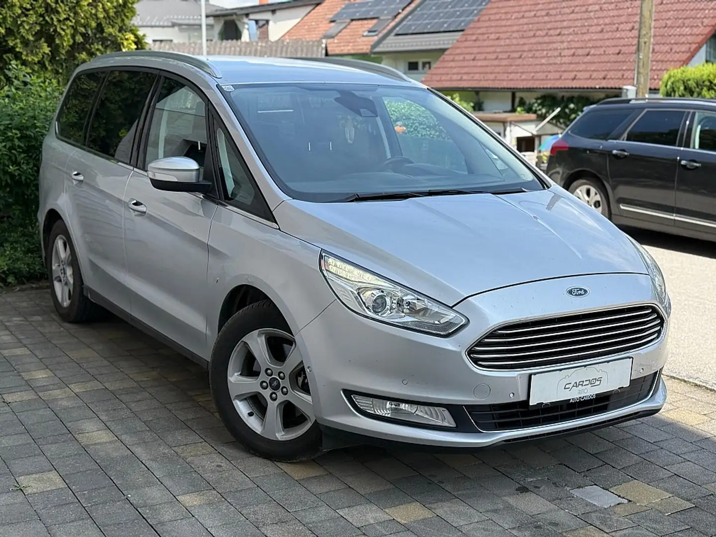 Ford Galaxy 2,0 TDCi Start/Stop 7 Sitze Silber - 1