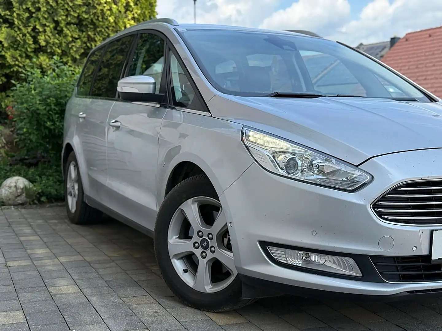 Ford Galaxy 2,0 TDCi Start/Stop 7 Sitze Silber - 2
