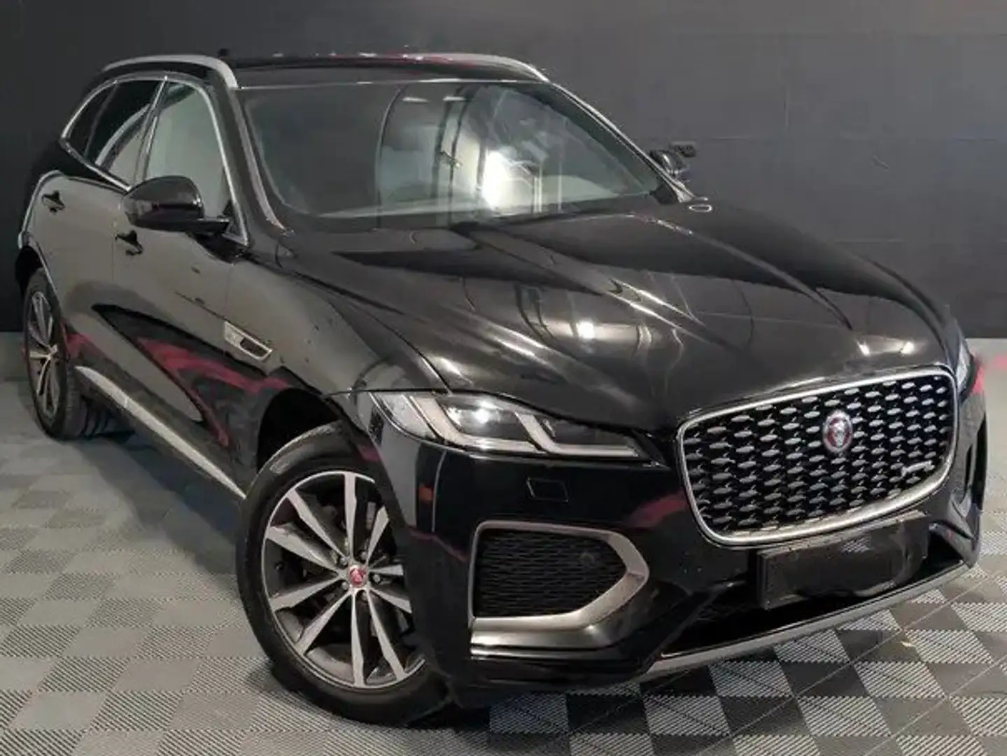 Jaguar F-Pace F-Pace 2.0 D MHEV AWD D200 R-Dynamic SE Noir - 2
