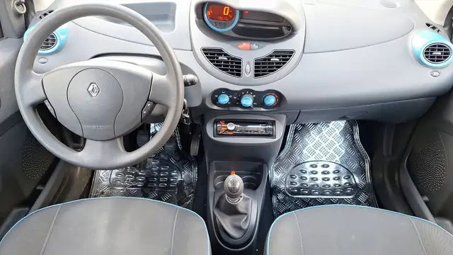 Renault Twingo view 11