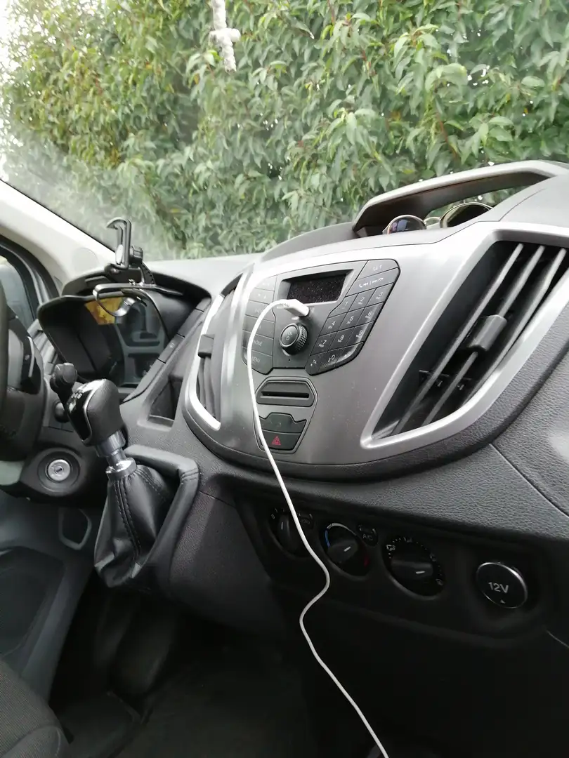 Ford Transit Wohnmobil Plateado - 2