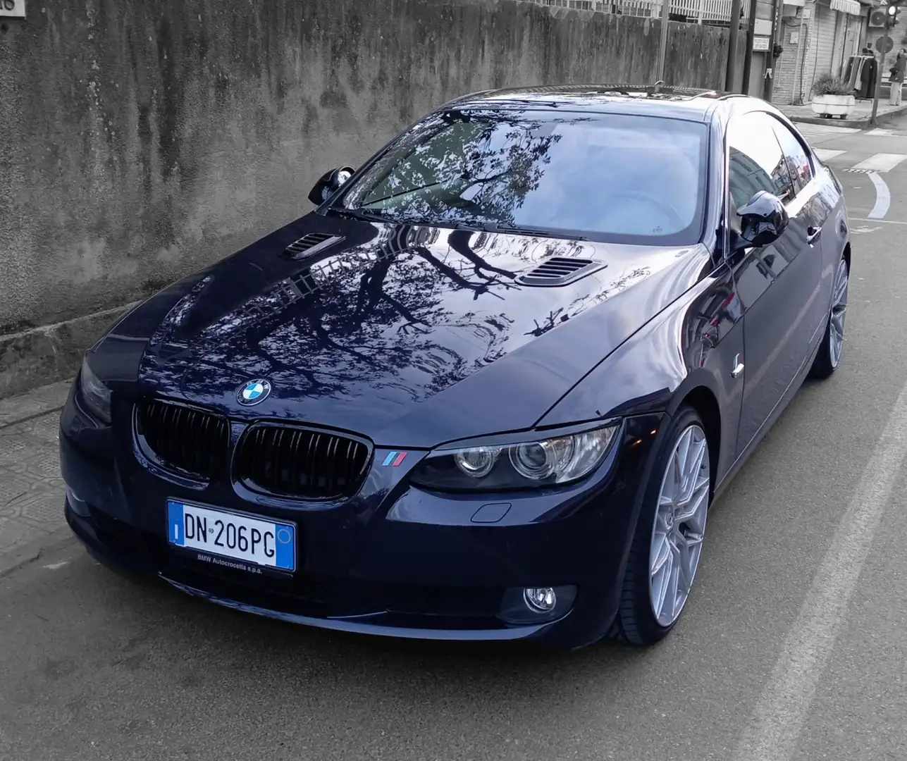 BMW 330 330d Coupe Futura - 1