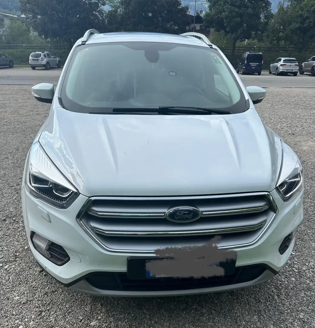 Ford Kuga 2.0 TDCI 150 CV  2WD Business Bílá - 2