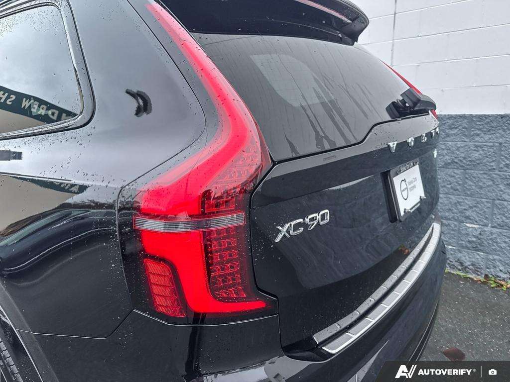 2026 Volvo XC90 T8 AWD Plus Dark Theme 7-Seater thumb 10