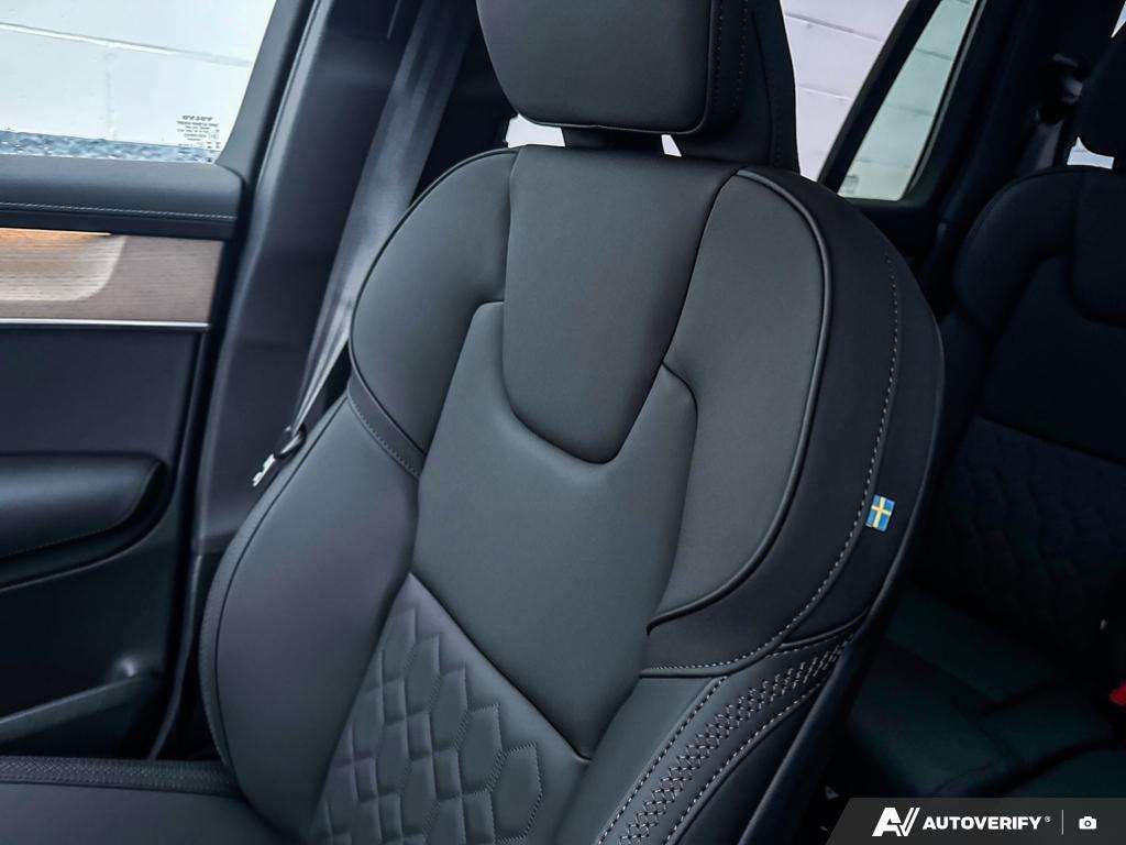 2026 Volvo XC90 T8 AWD Plus Dark Theme 7-Seater thumb 19