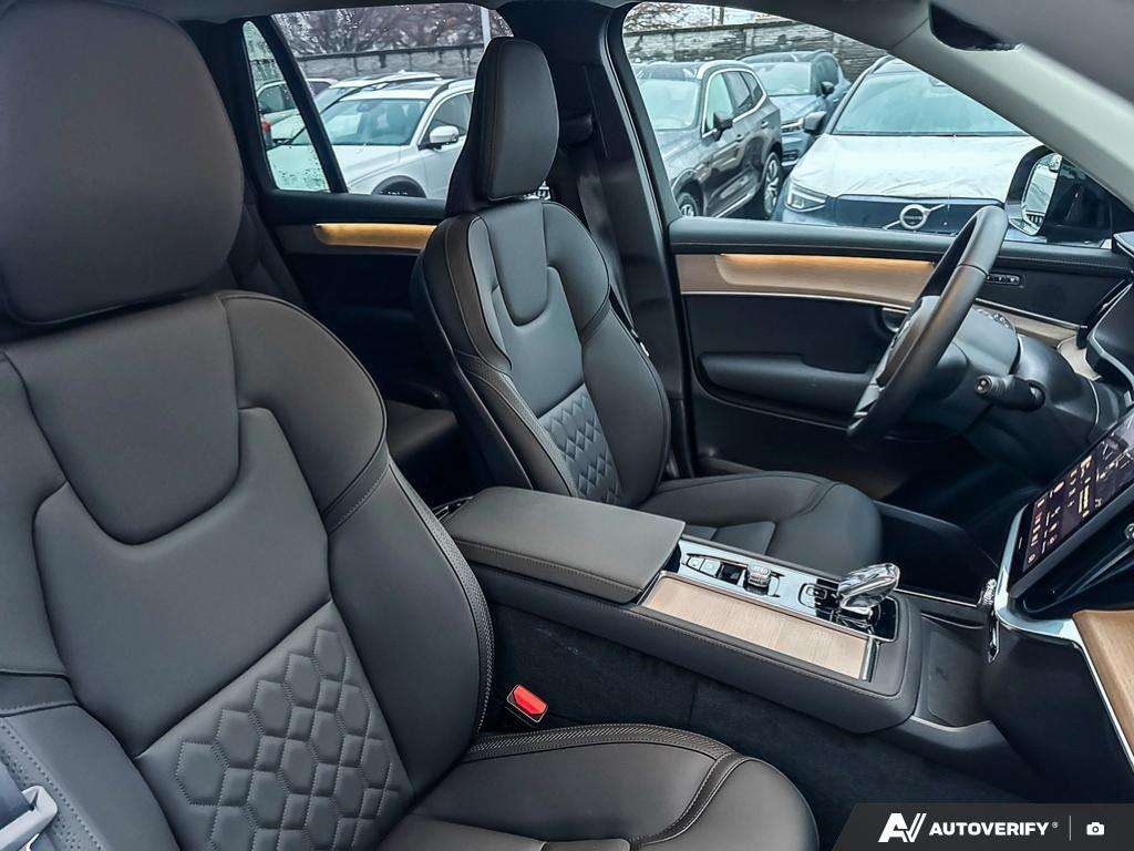 2026 Volvo XC90 T8 AWD Plus Dark Theme 7-Seater thumb 21