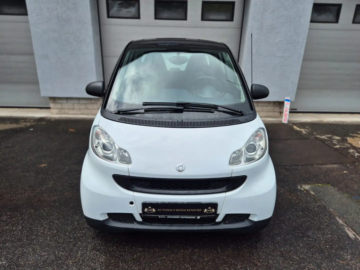smart forTwo fortwo coupe Micro Hybrid Drive 52kW Schwarz - 2