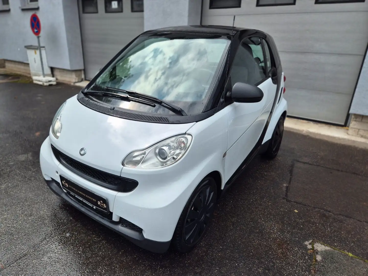 smart forTwo fortwo coupe Micro Hybrid Drive 52kW Schwarz - 1