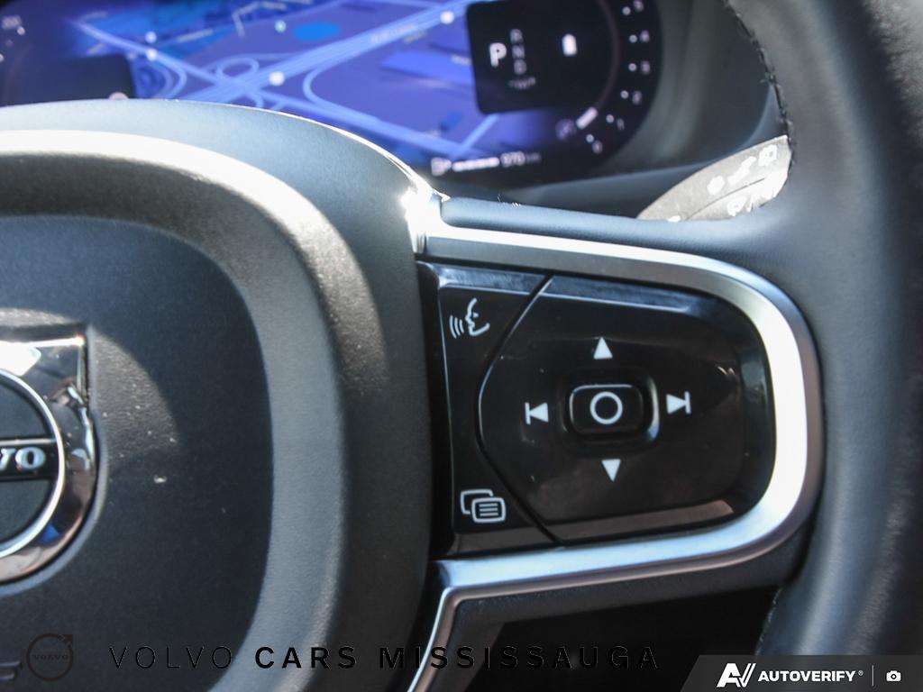 2024 Volvo XC90 Plus Bright Theme thumb 18