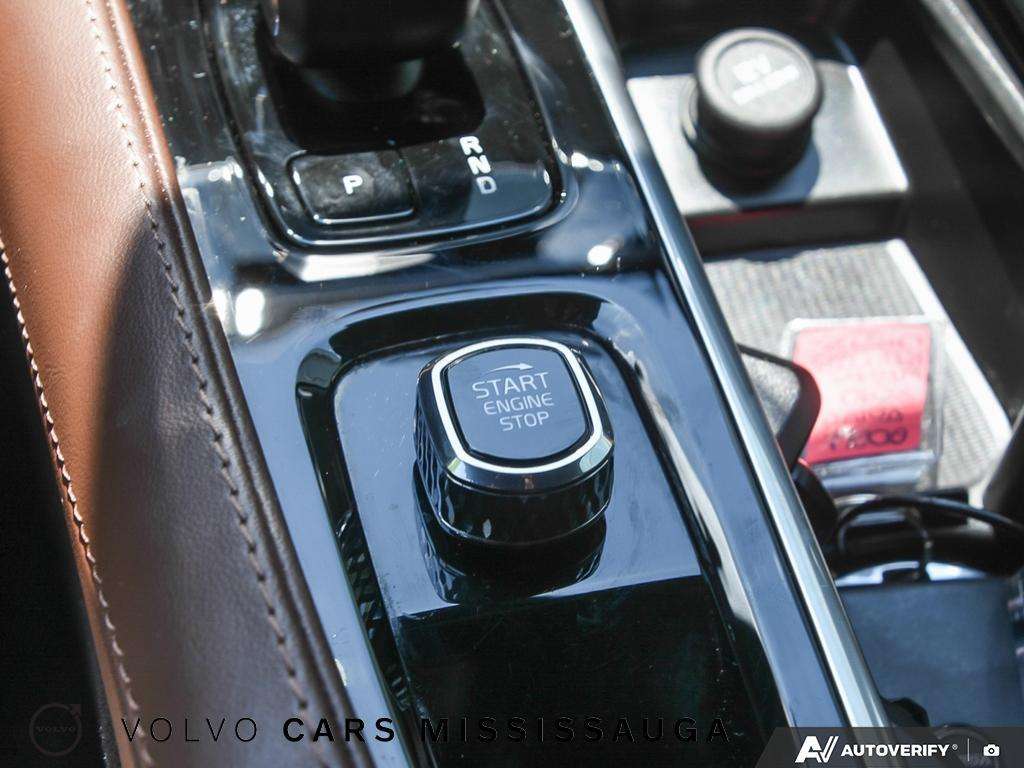 2024 Volvo XC90 Plus Bright Theme thumb 27