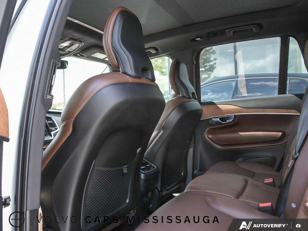 2024 Volvo XC90 Plus Bright Theme thumb 24