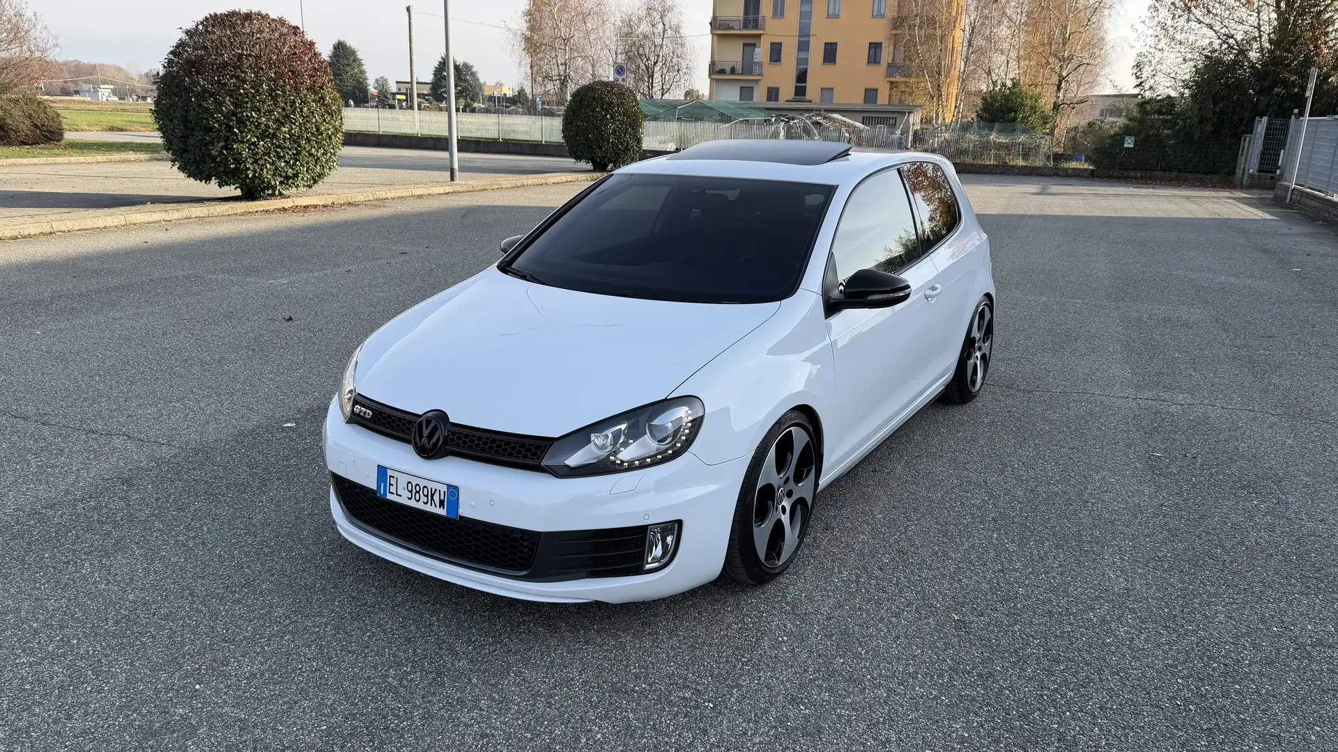 Volkswagen Golf GTD DSG - 1