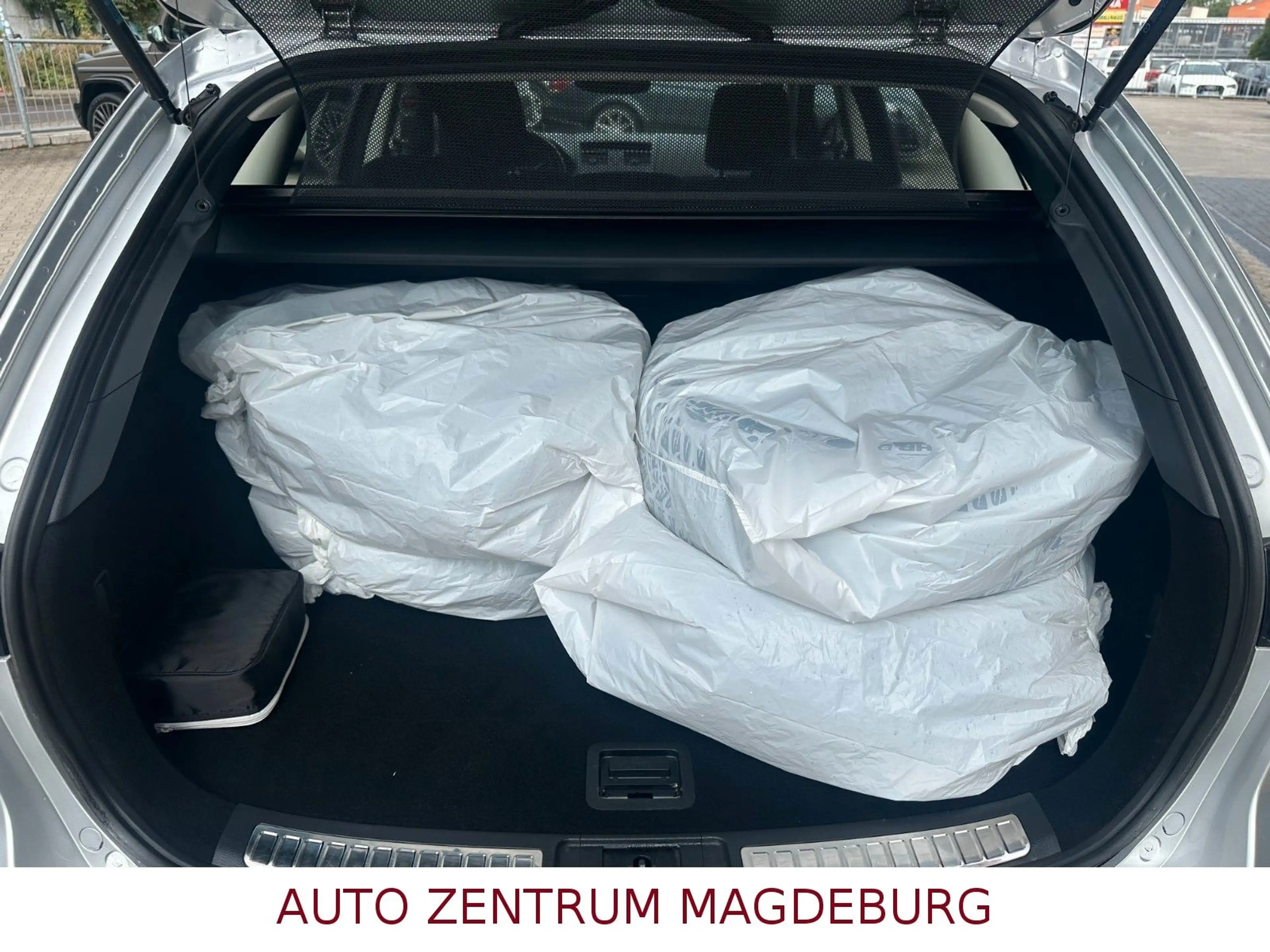 Mazda 6 Kombi 2.0 KLIMAAUT*TEMPO*ALU — photo 11