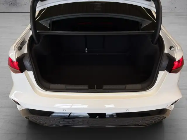 Audi A3 view 16