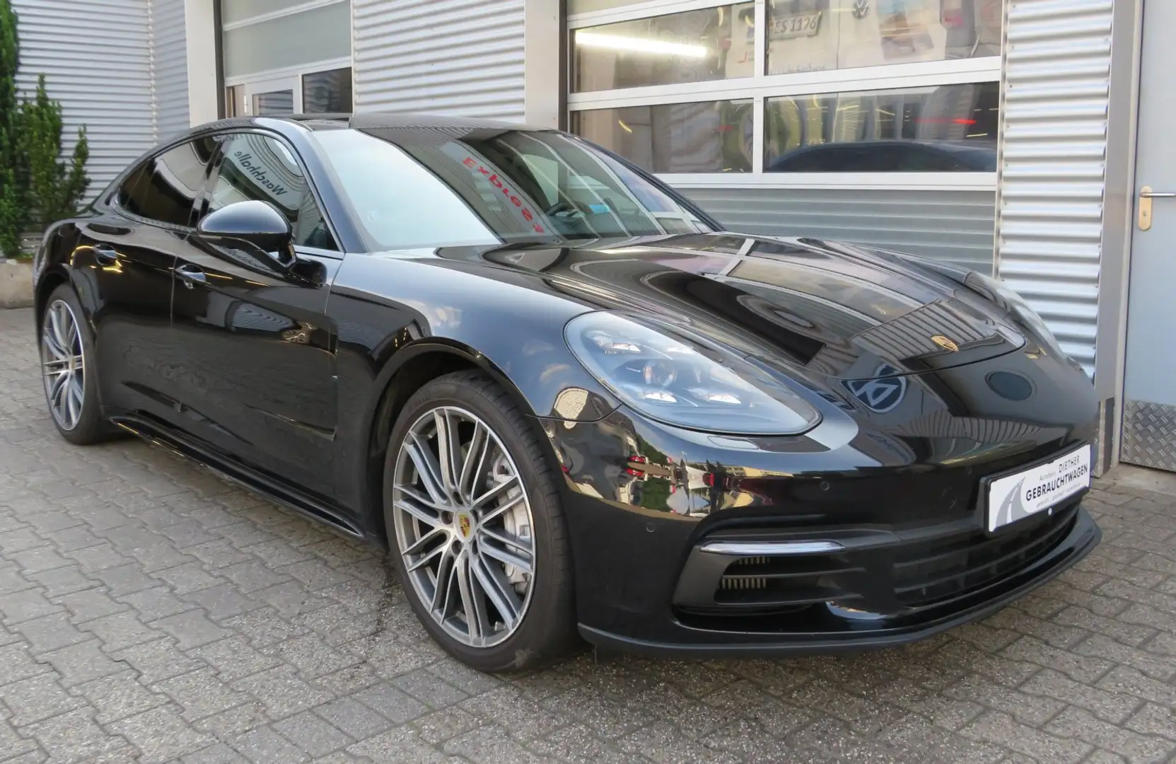 Porsche Panamera 4 E-Hybrid  Edition 10 Jahre Nero - 2