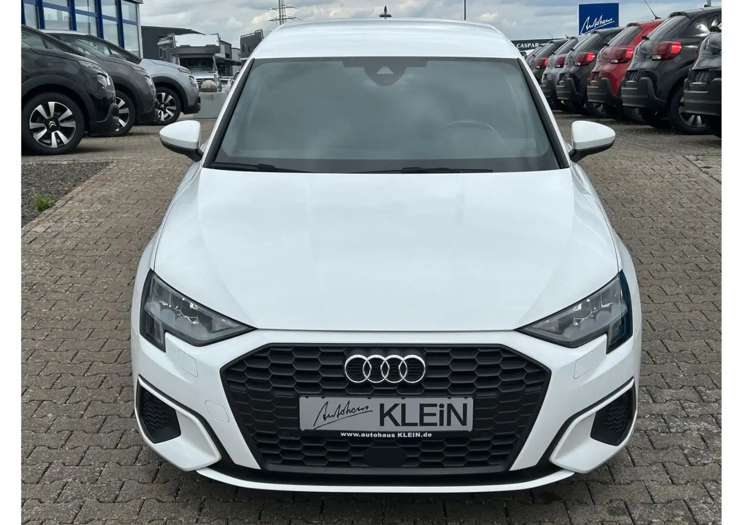 Audi A3 Sportback TFSI  *NAVI*SHZ*CARPLAY*LED* Blanc - 1