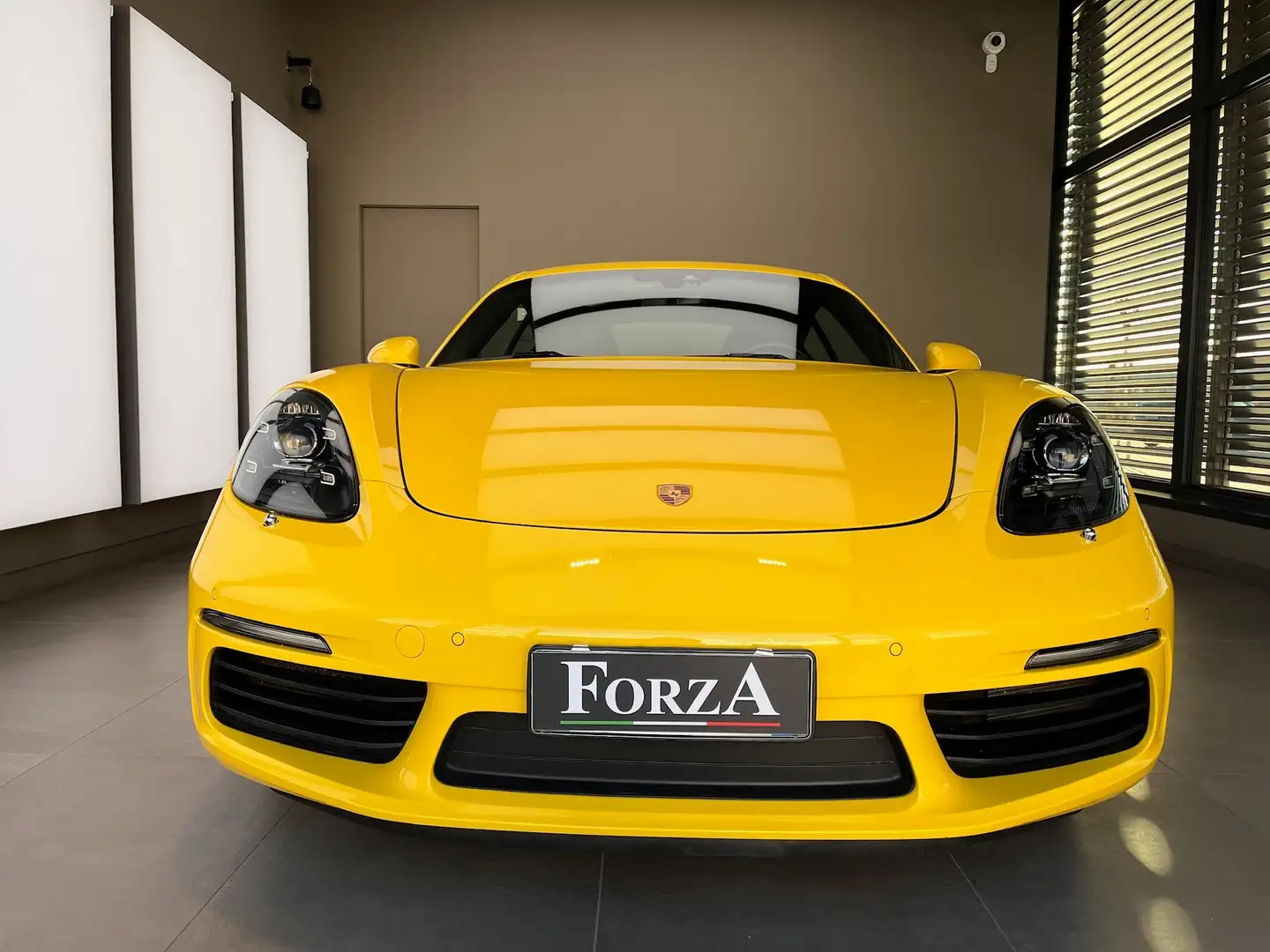 Porsche Cayman 718 Cayman III  718 2.0 300cv pdk Giallo - 2