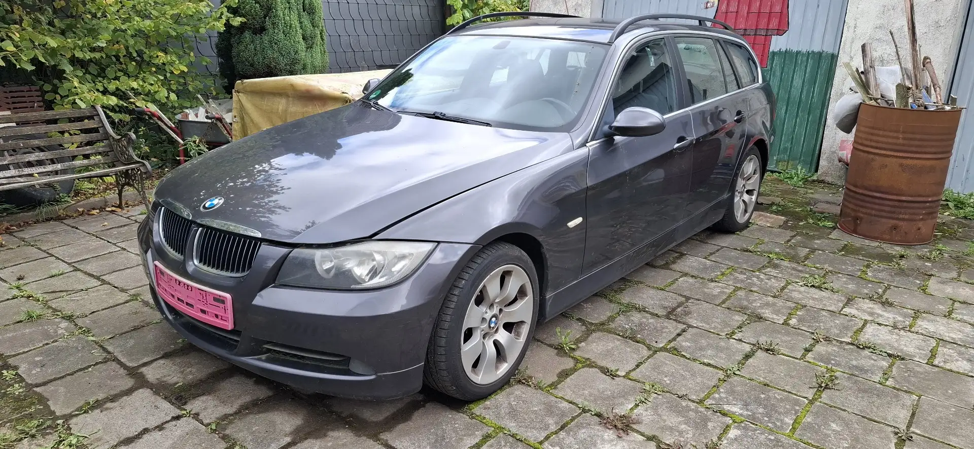 BMW 325 325xi Touring - 1