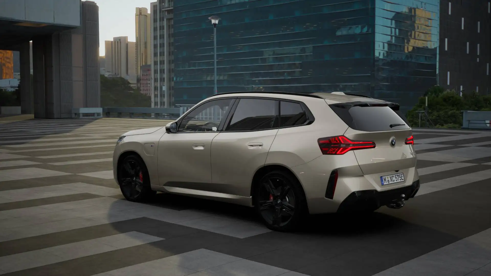 BMW X3 xDrive30e M Sport Automaat / Panoramadak / Trekhaa Grijs - 2