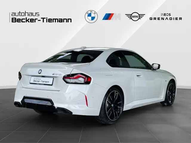 BMW M2 view 7