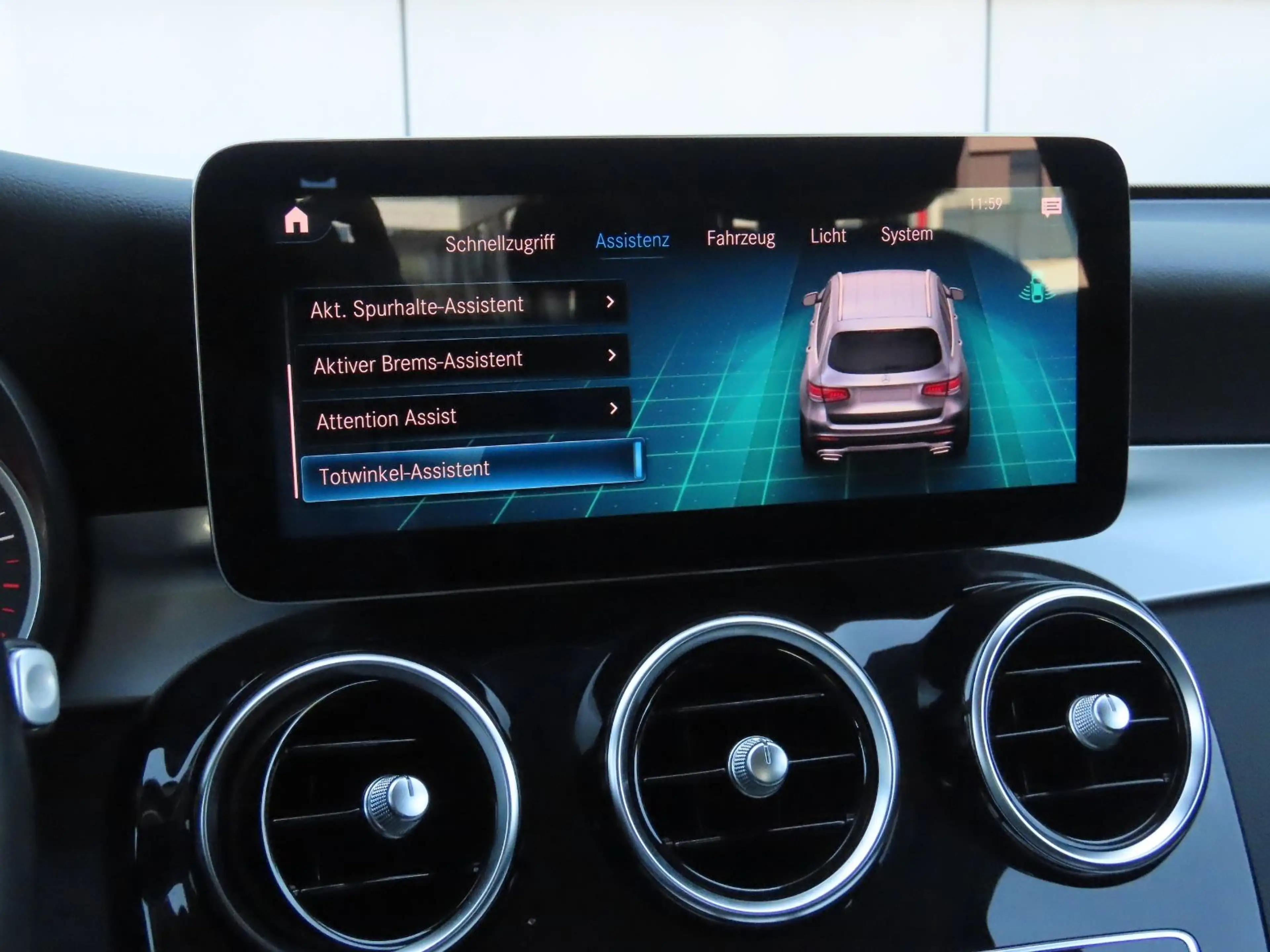 Mercedes-Benz GLC 220 d 4MATIC Autom. Sitzheizung Klima Keyless — photo 27