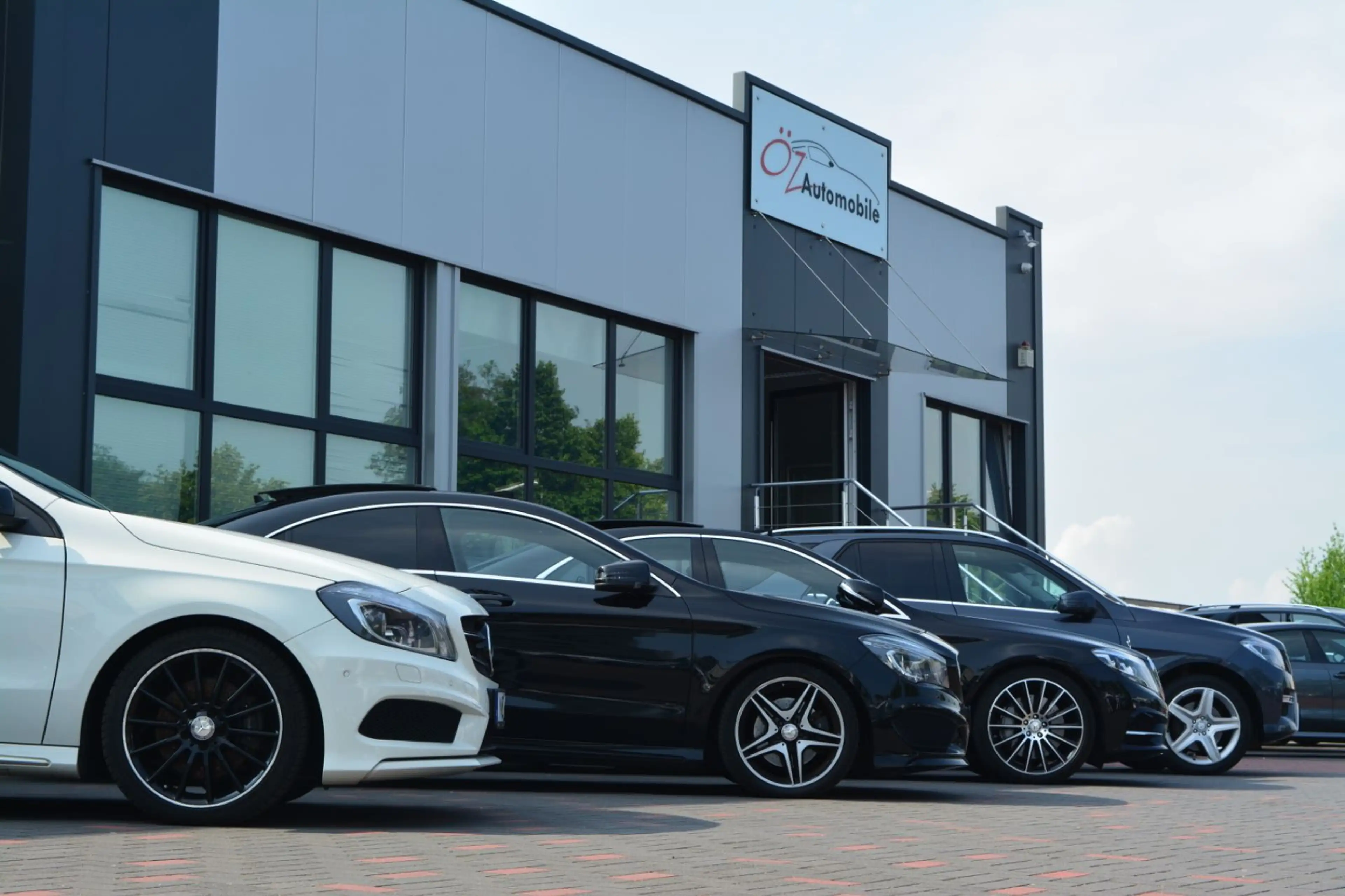 Mercedes-Benz GLC 220 d 4MATIC Autom. Sitzheizung Klima Keyless — photo 32