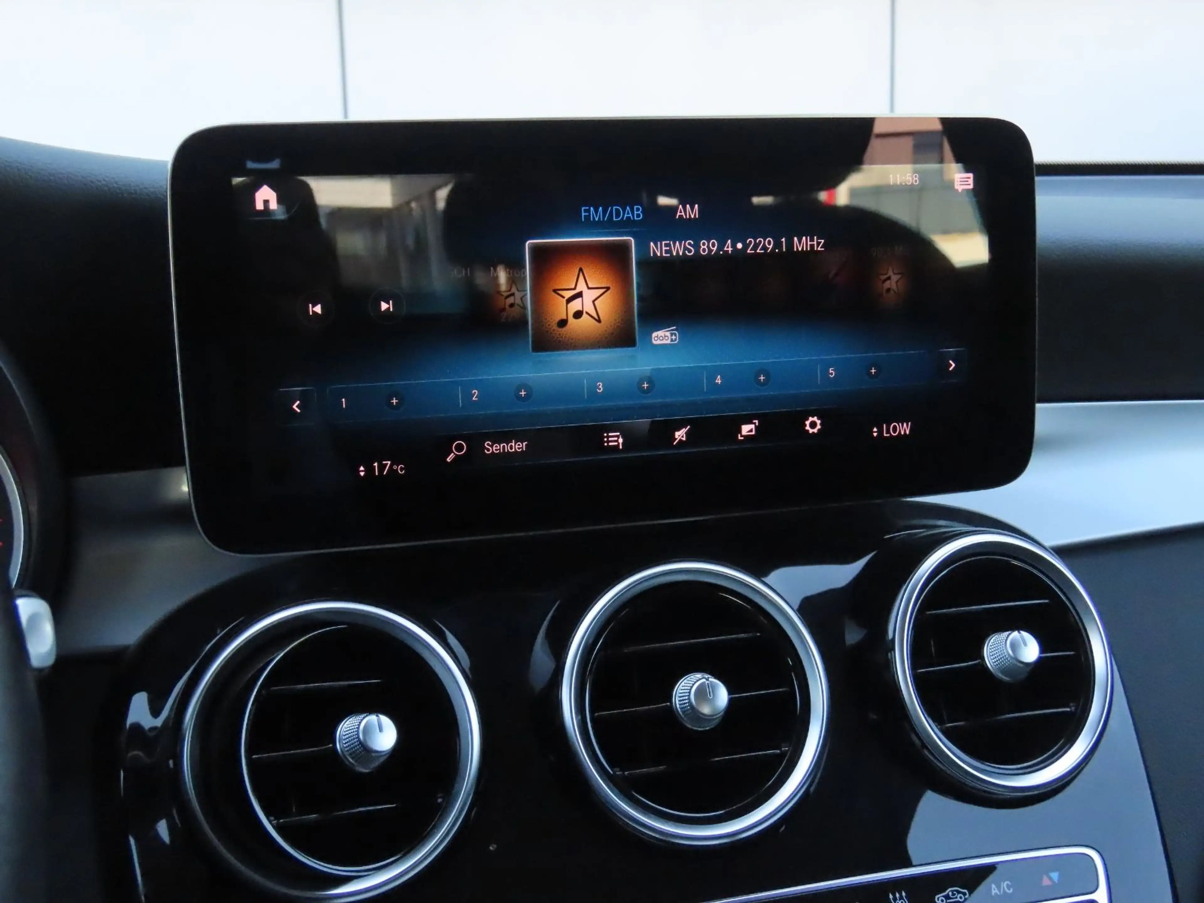 Mercedes-Benz GLC 220 d 4MATIC Autom. Sitzheizung Klima Keyless — photo 23