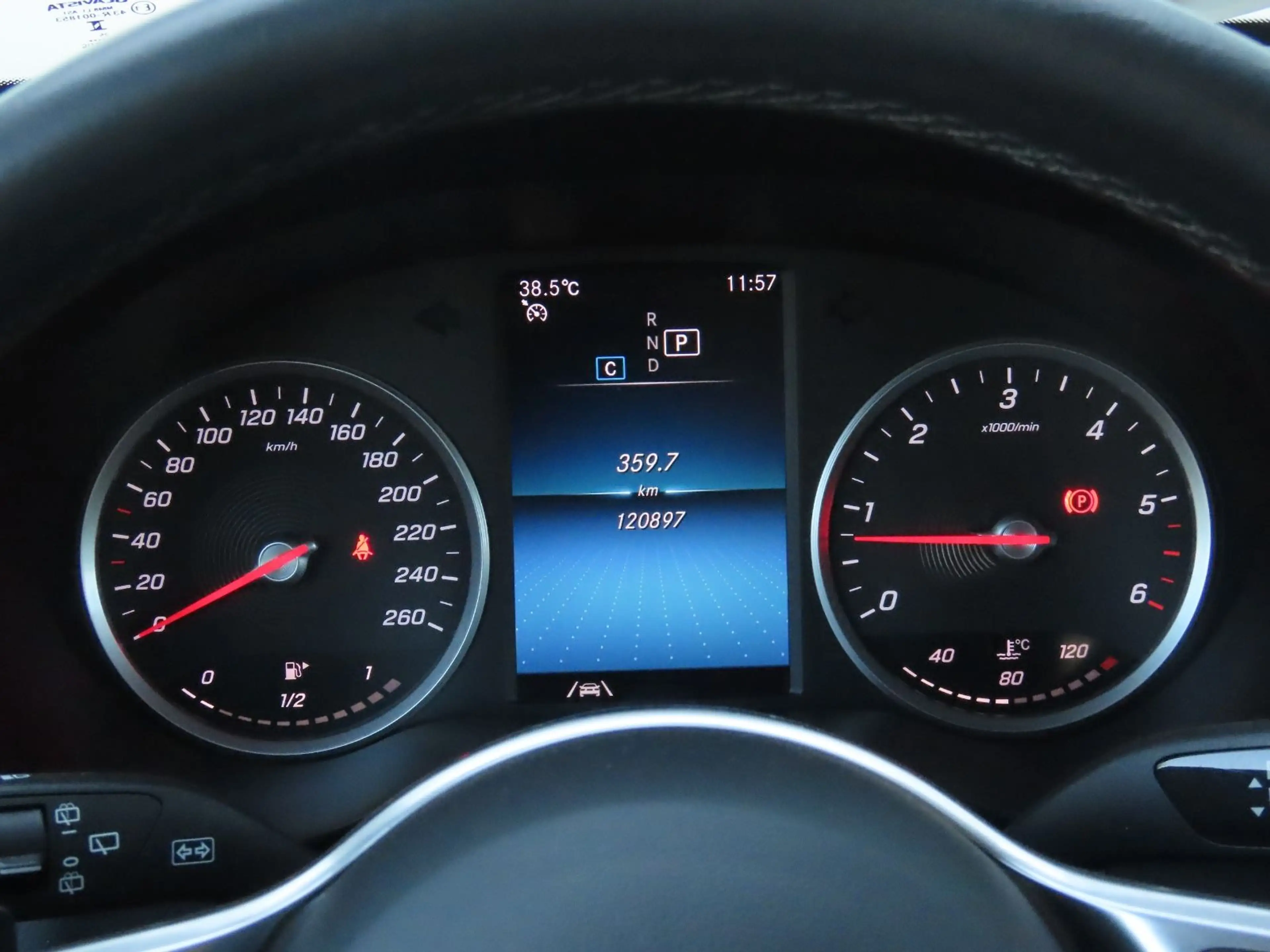 Mercedes-Benz GLC 220 d 4MATIC Autom. Sitzheizung Klima Keyless — photo 18