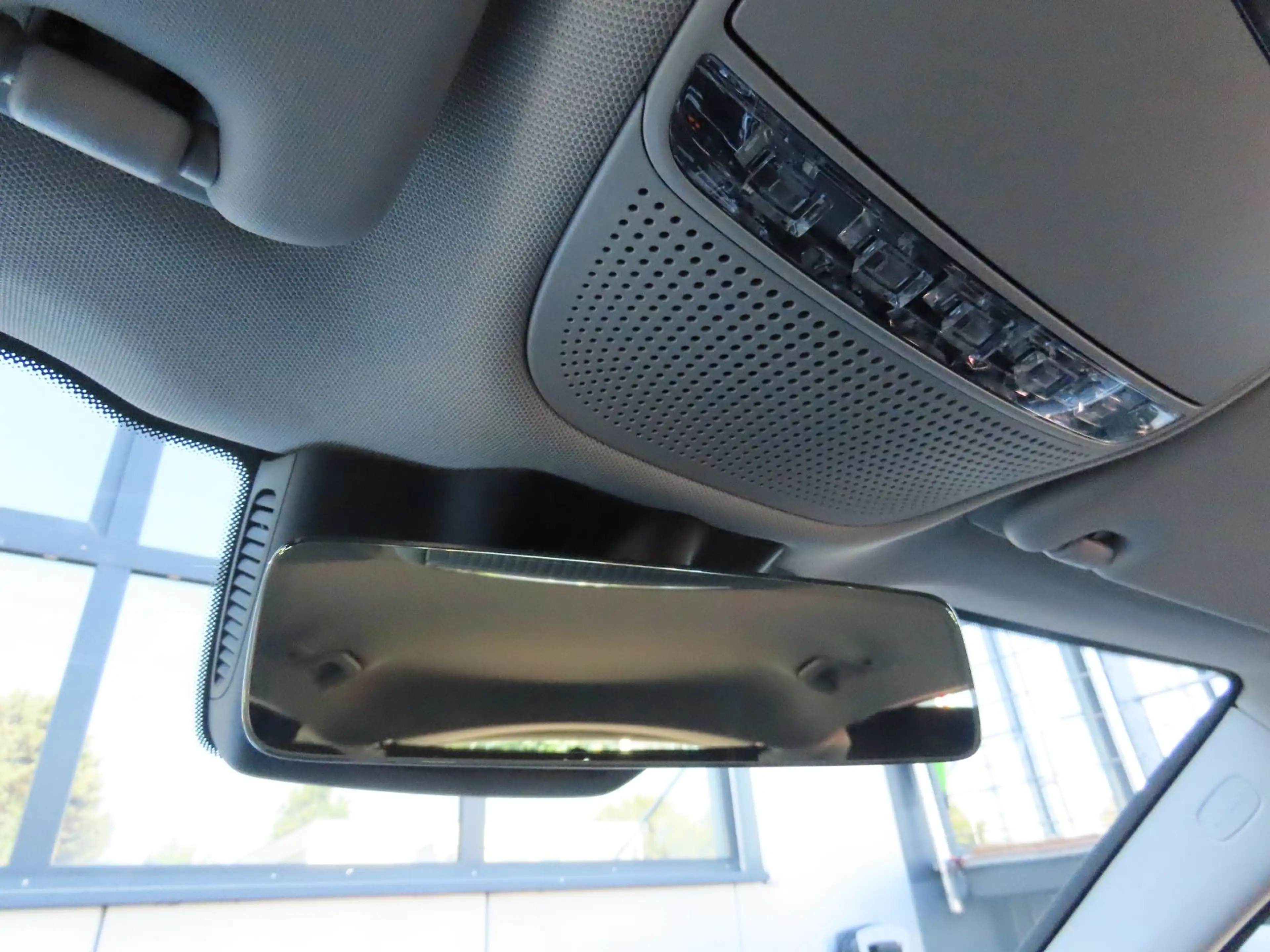 Mercedes-Benz GLC 220 d 4MATIC Autom. Sitzheizung Klima Keyless — photo 29