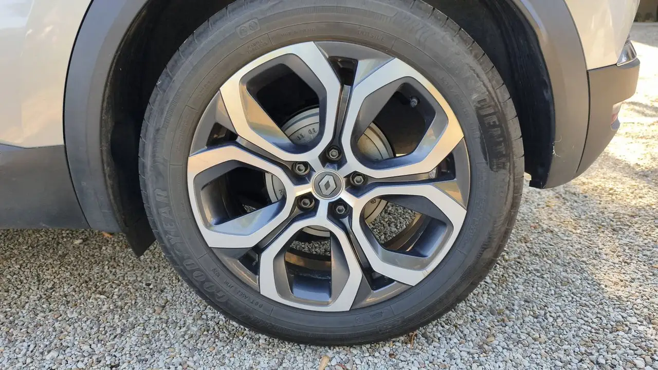 Renault Captur — photo 19