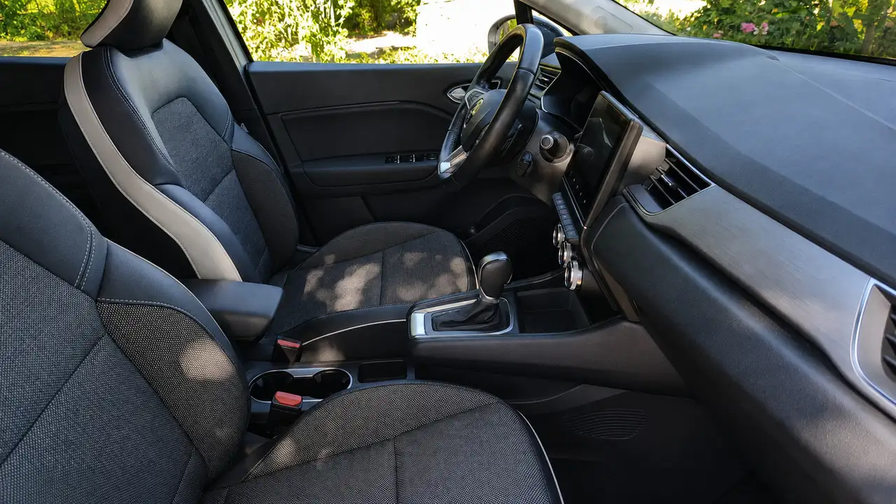 Renault Captur — photo 26
