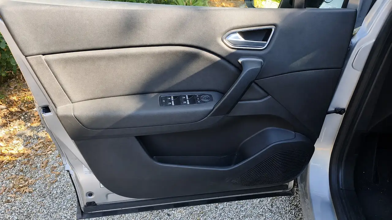 Renault Captur — photo 7