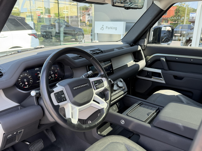 Land Rover Defender 110 D250 First Edition // 7zit — photo 13