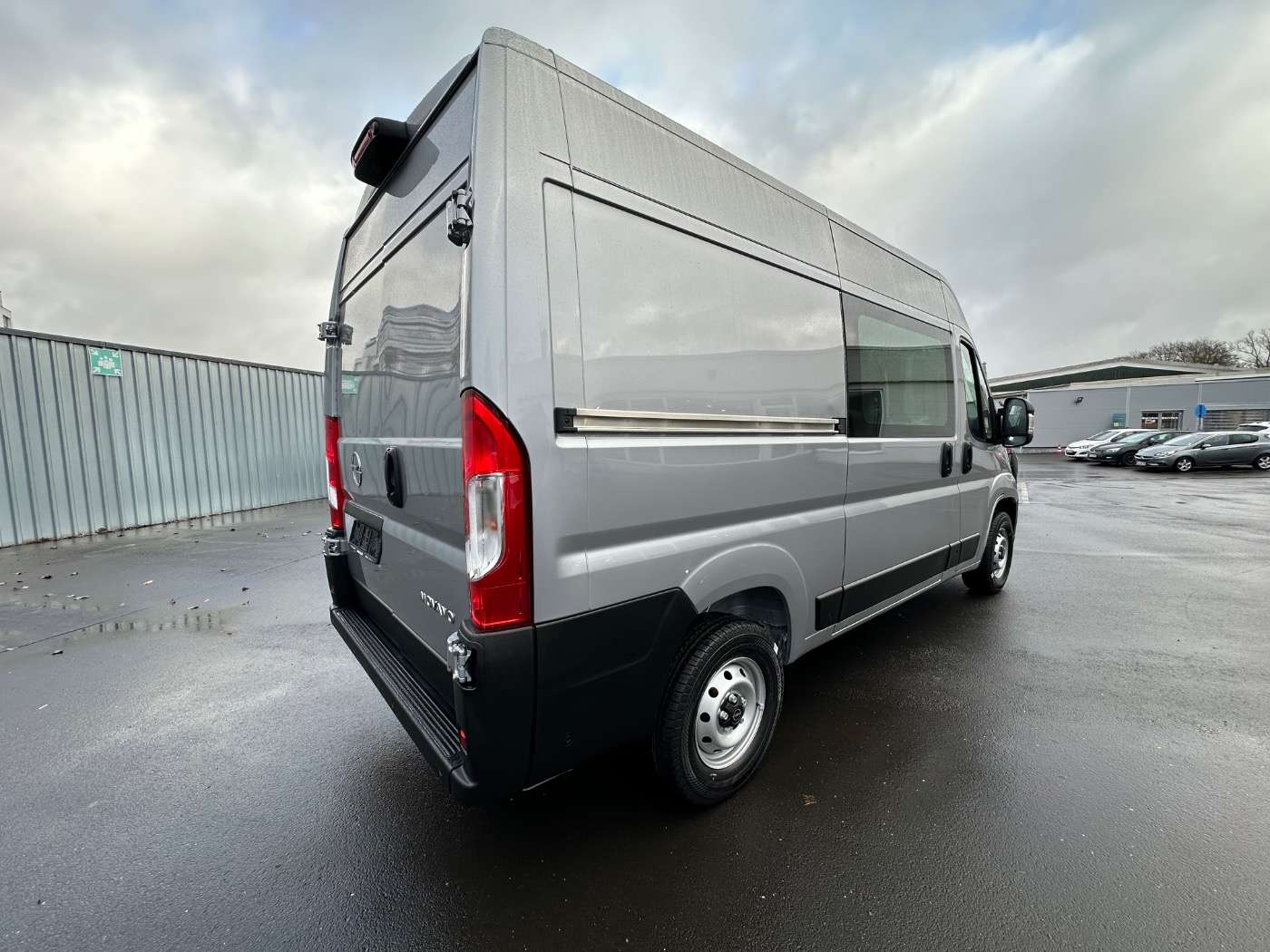 Opel Movano
