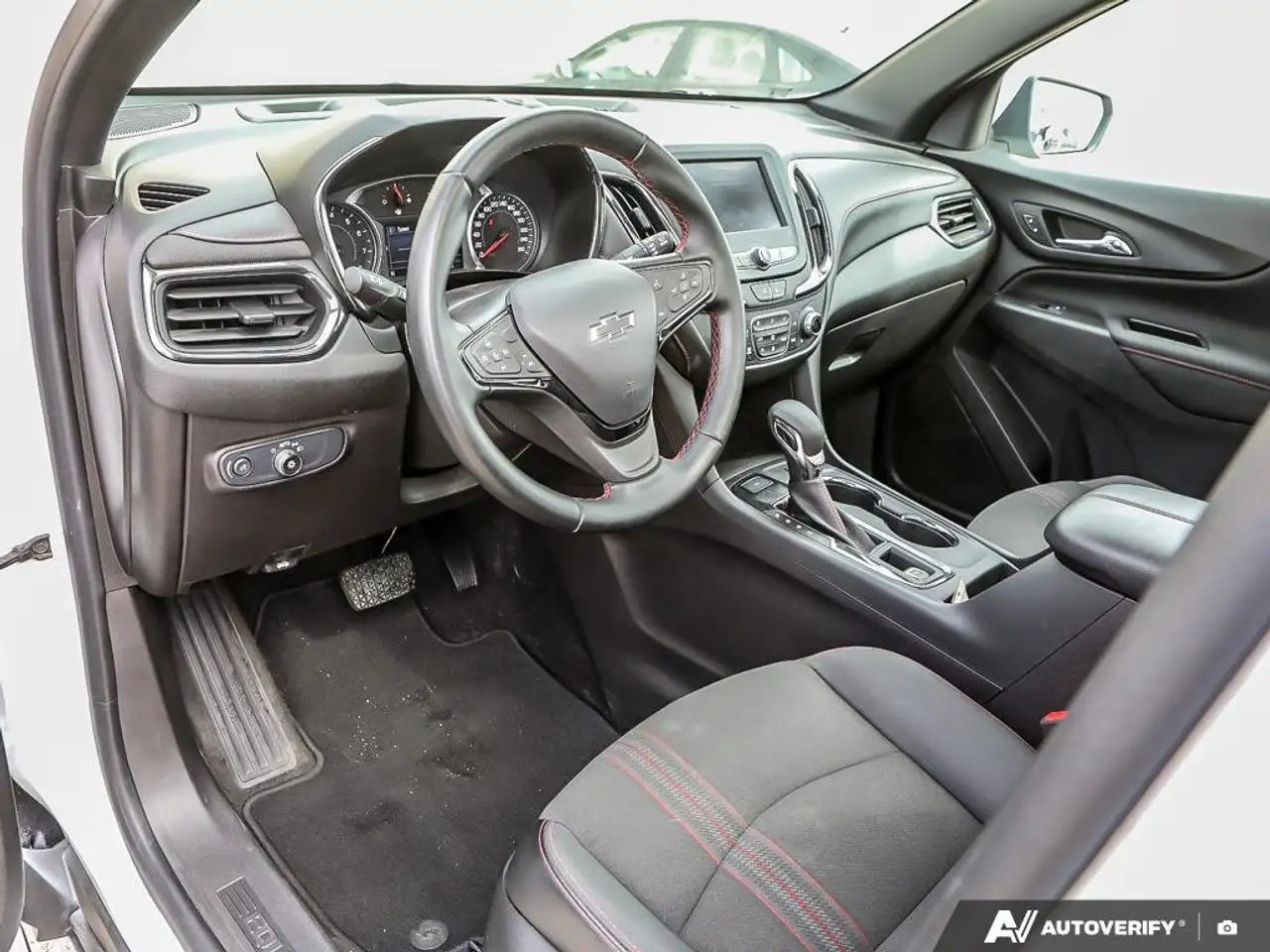 Chevrolet Equinox снимка Chevrolet Equinox