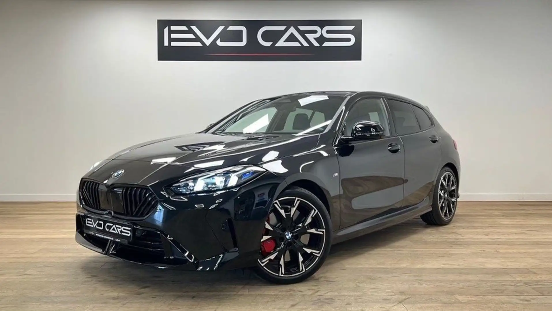 BMW 120 F70 120I 170 ch / Pack Innovation / Pack M Sport P Noir - 1