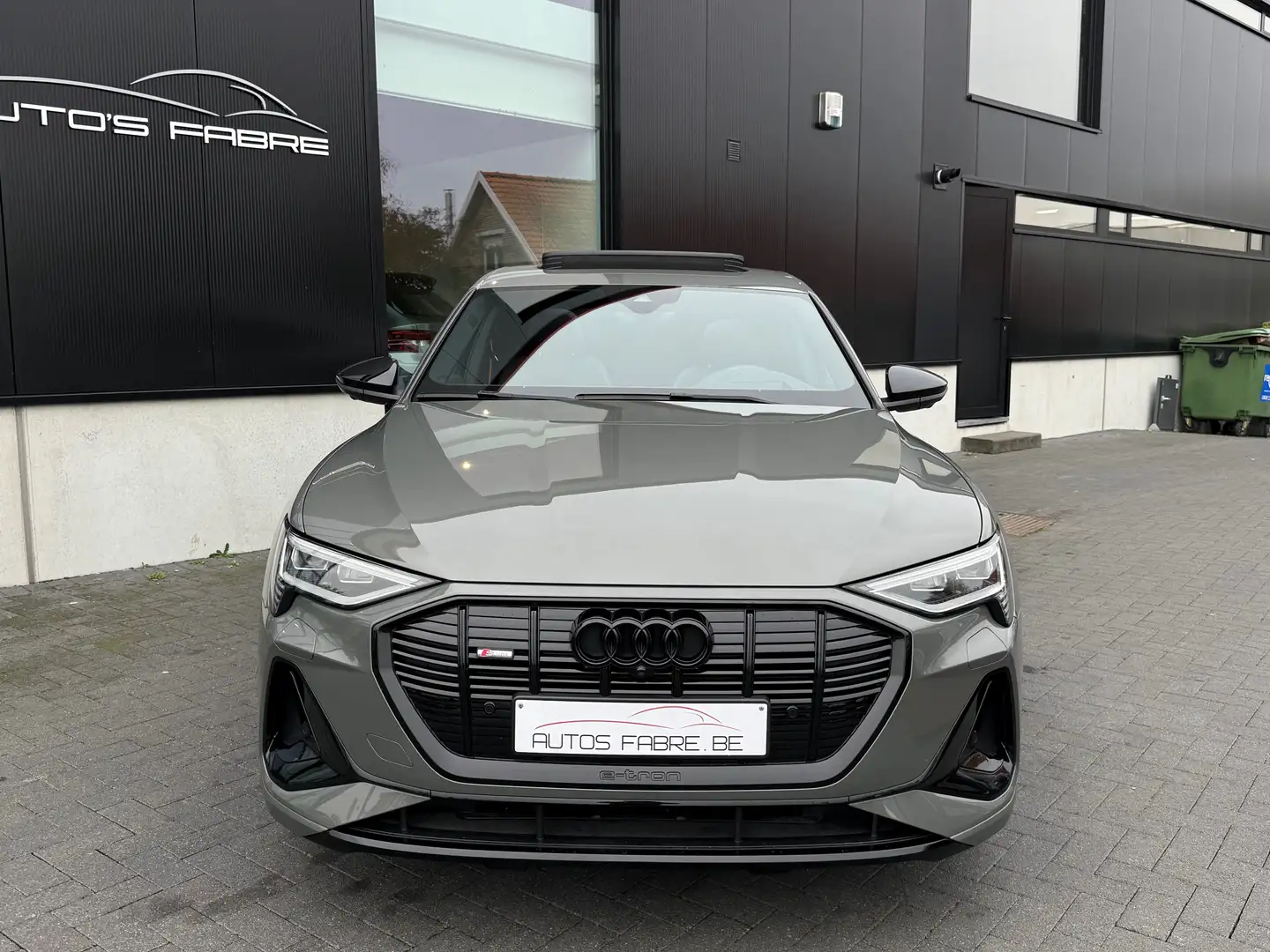 Audi e-tron Sportback 55 quattro S line int & ext Full opt Grijs - 2