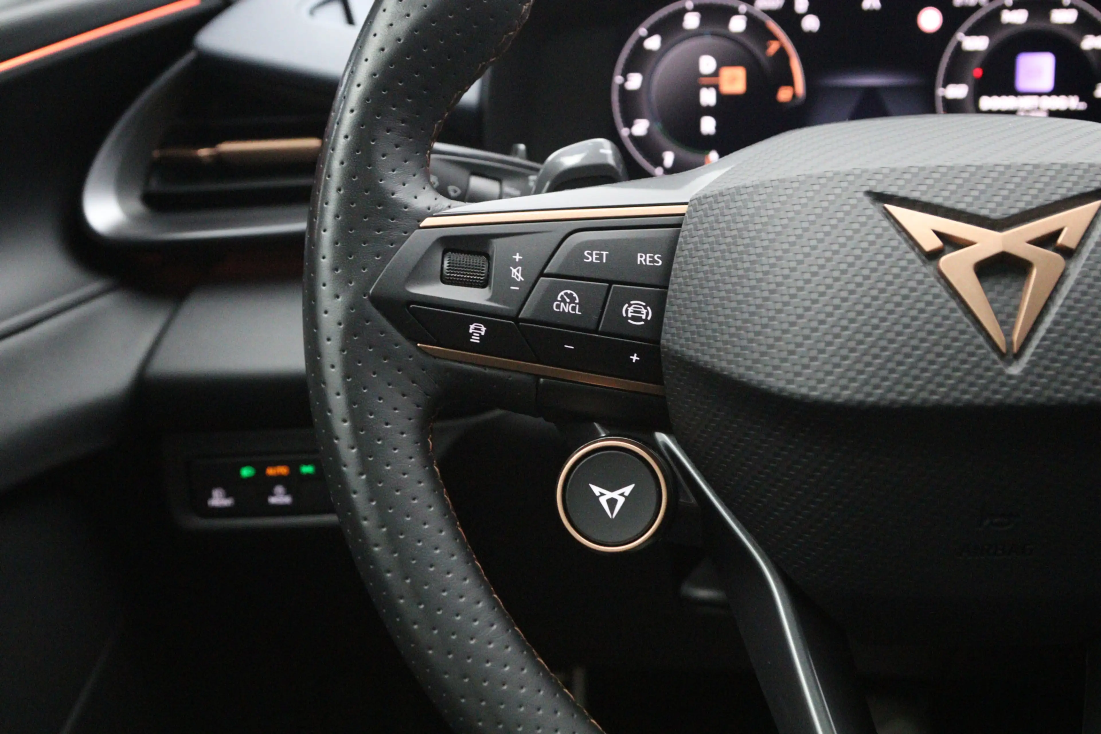 CUPRA Terramar 1.5 TSI e-Hybrid VZ 272 PK Performance PHEV, Panor — photo 7