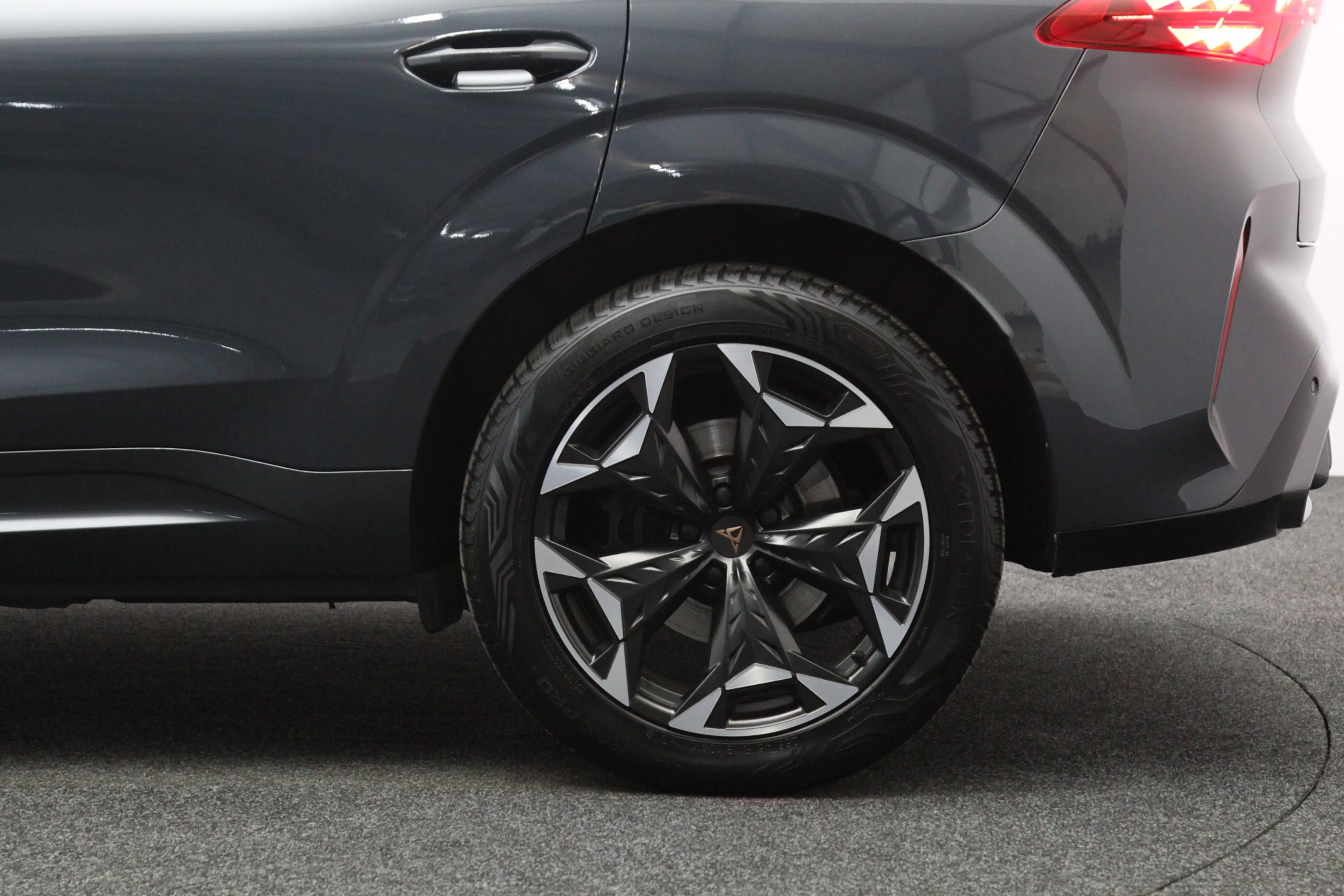 CUPRA Terramar 1.5 TSI e-Hybrid VZ 272 PK Performance PHEV, Panor — photo 24