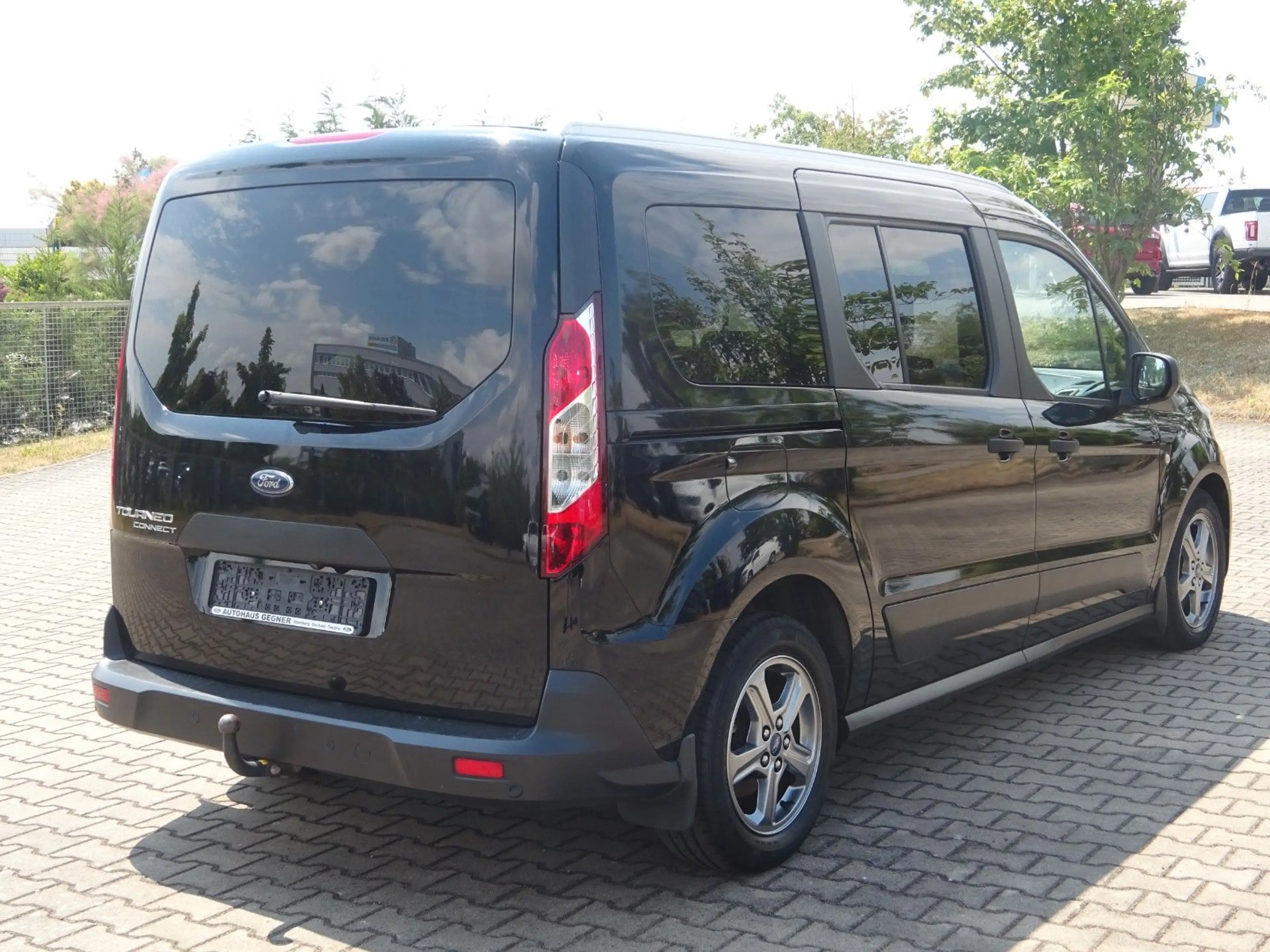 Ford Grand Tourneo Connect 120PS Autm. Trend AHK — photo 11