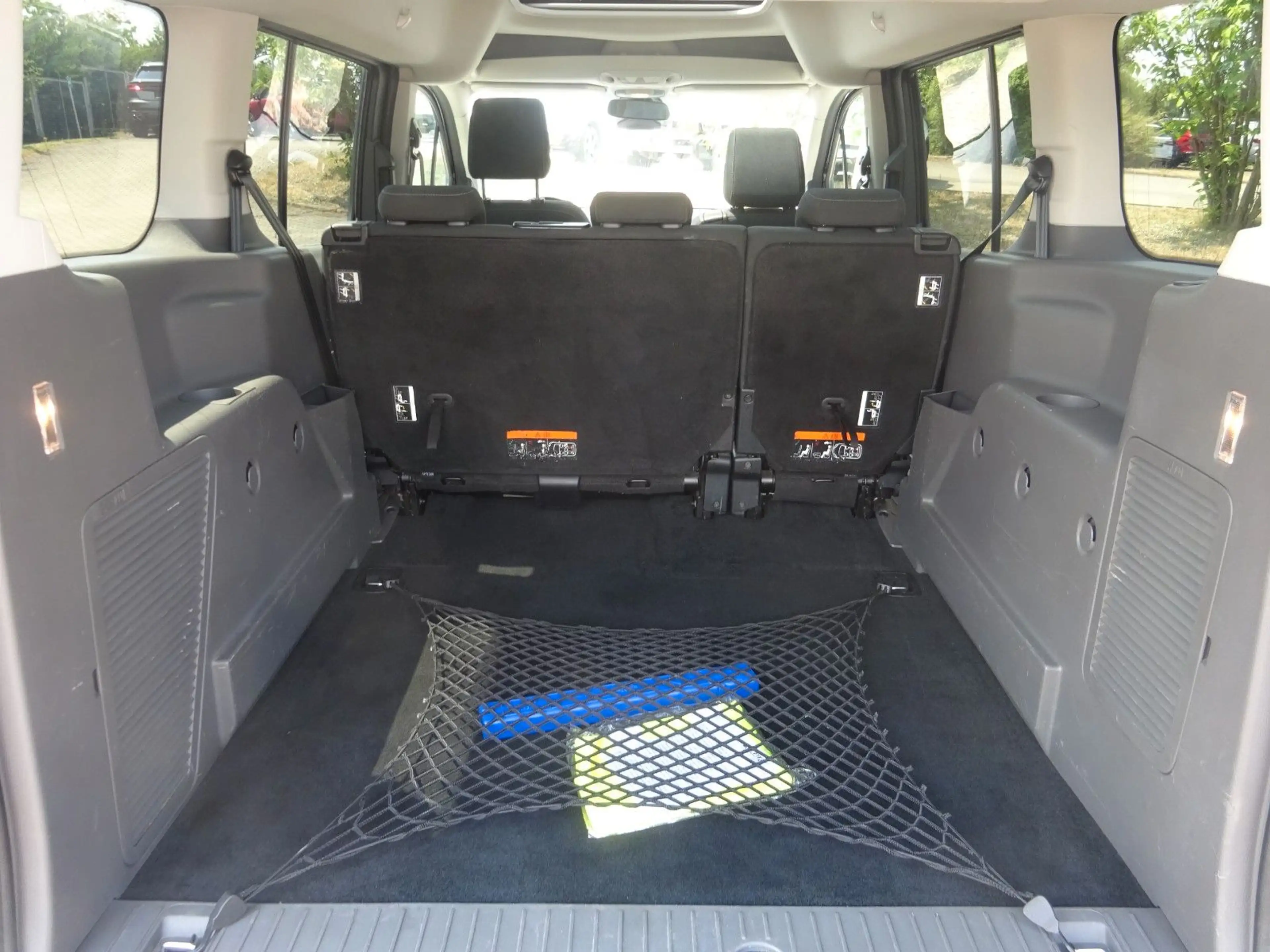 Ford Grand Tourneo Connect 120PS Autm. Trend AHK — photo 7
