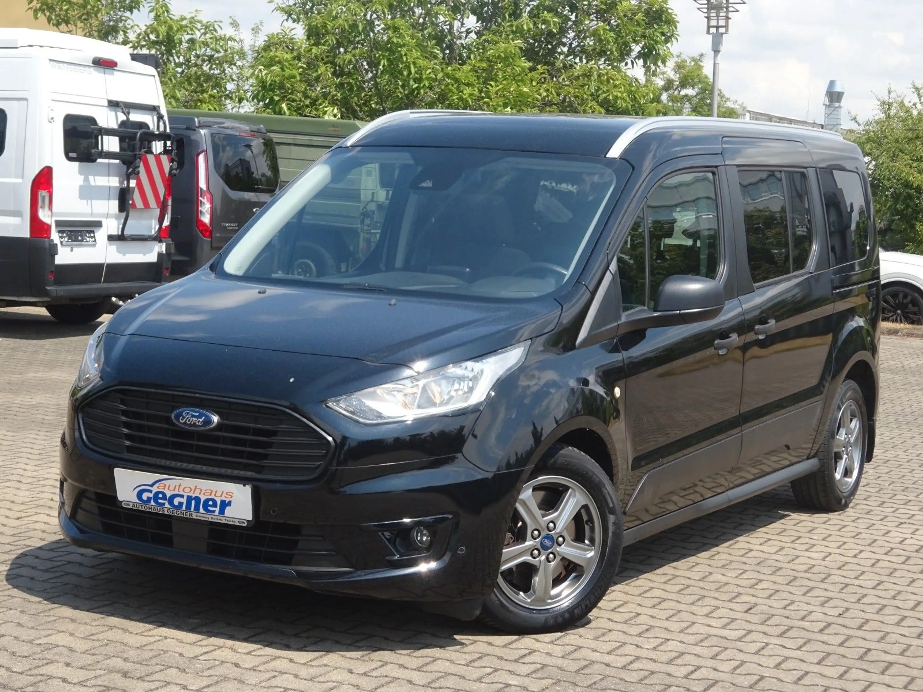 Ford Grand Tourneo Connect 120PS Autm. Trend AHK — photo 2