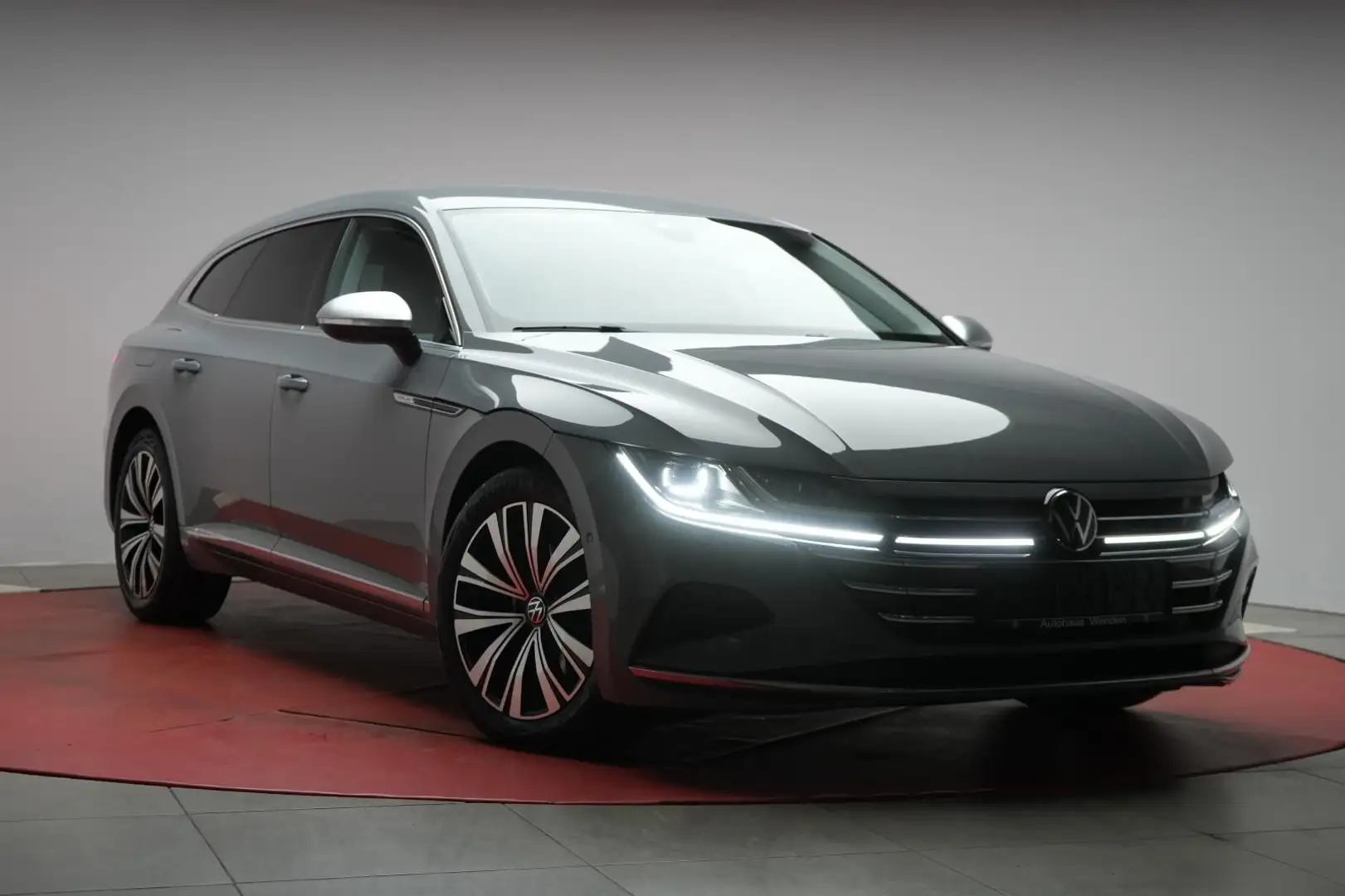 Volkswagen Arteon Shooting Brake 2.0 TDI DSG Elegance Navi/ Grey - 1