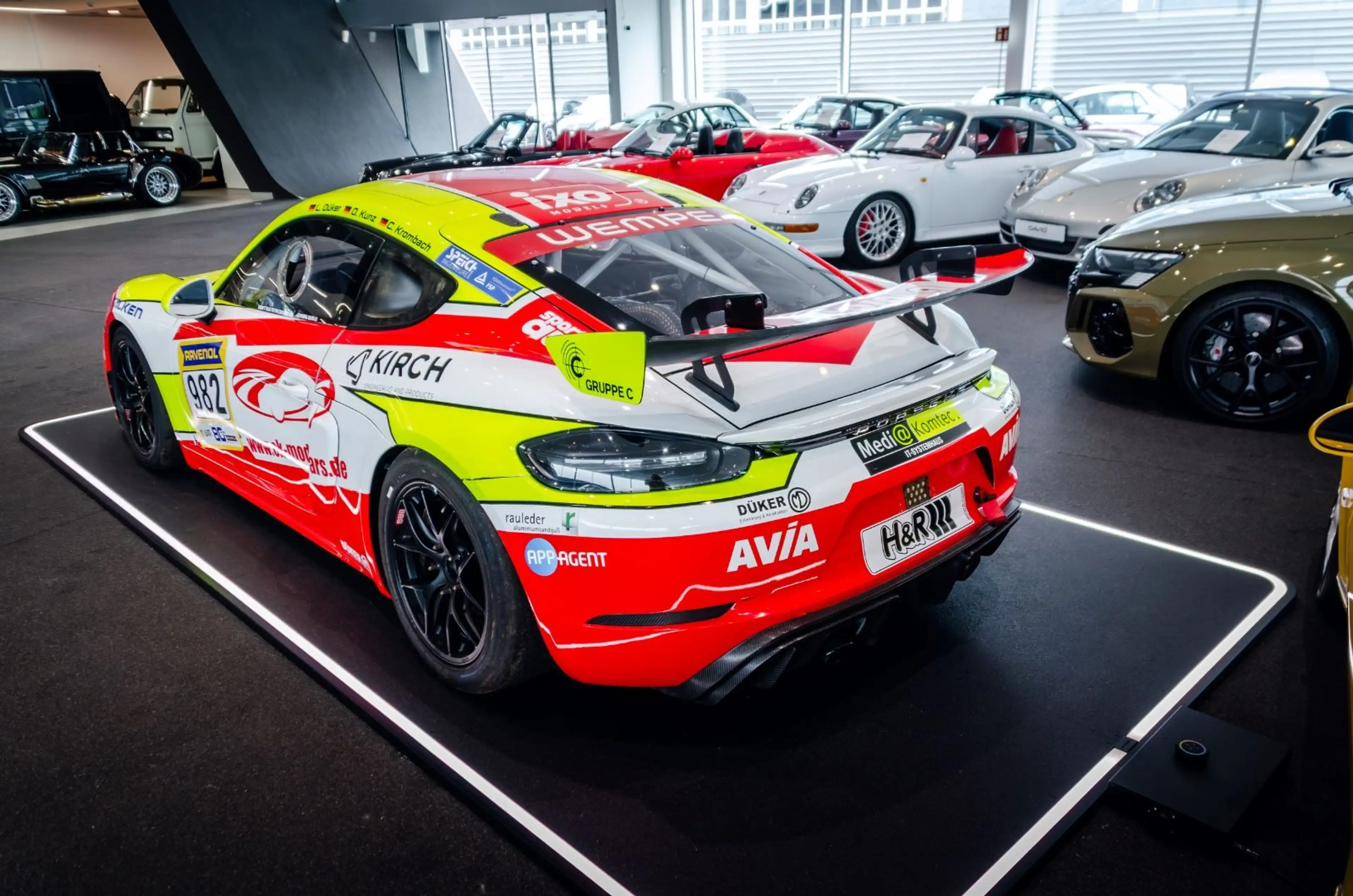 Porsche Cayman GT4 Clubsport MR *DMSB*Manthey* — photo 10