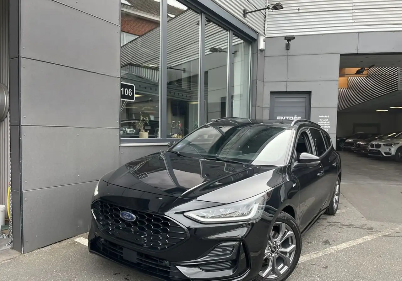 Ford Focus break ecoboost st-line 125cv — photo 1 of 5