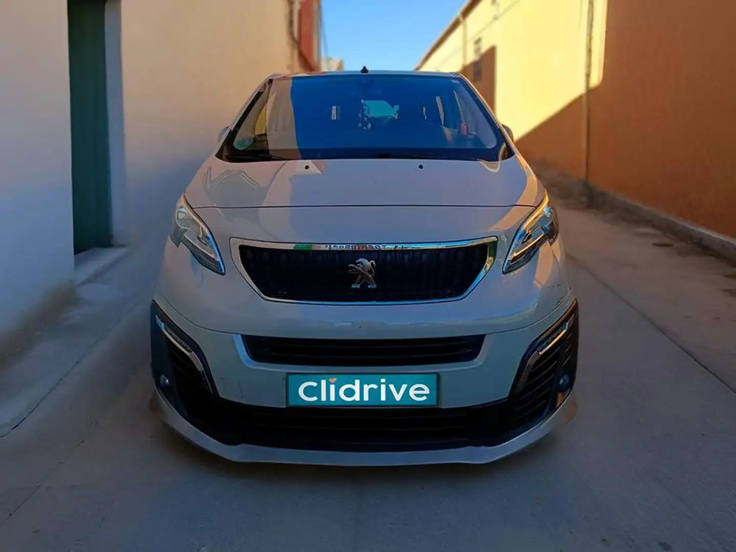 Peugeot Traveller Business VIP BlueHDi 130KW EAT8 Long Beige - 2