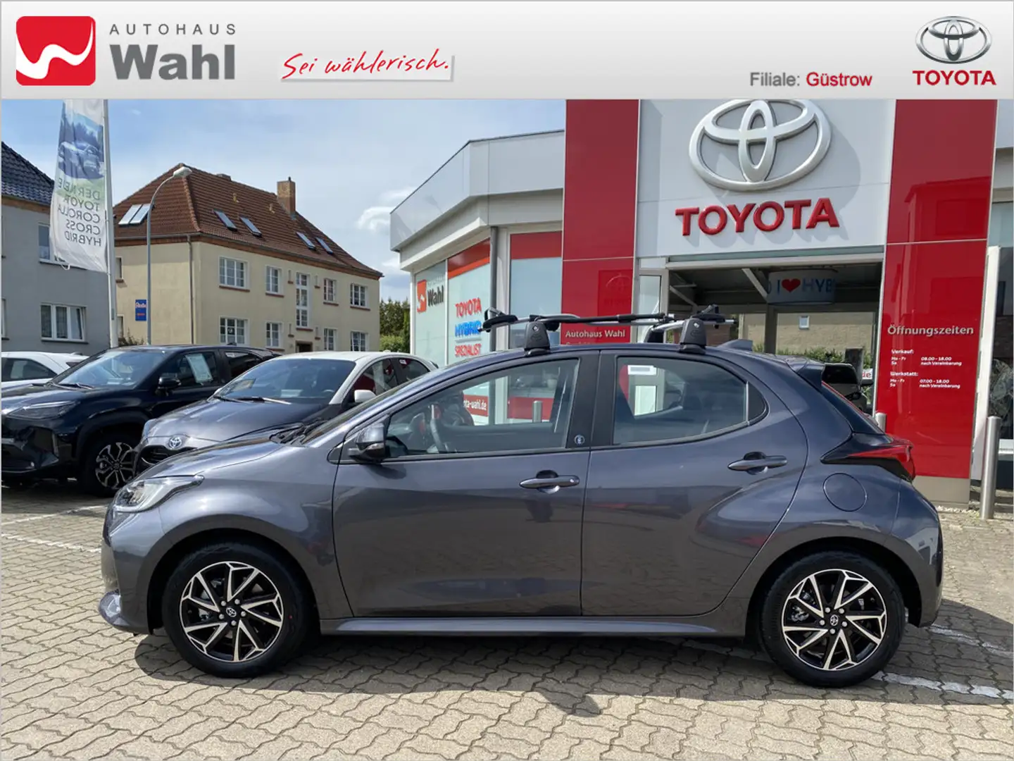 Toyota Yaris Hybrid 1.5 VVT-i Team D KAMERA ACC LED Grau - 2