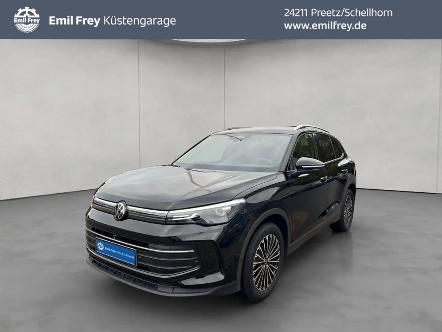 Volkswagen Tiguan 1.5 eTSI Goal DSG Navi AHK RFK ACC Zwart - 1
